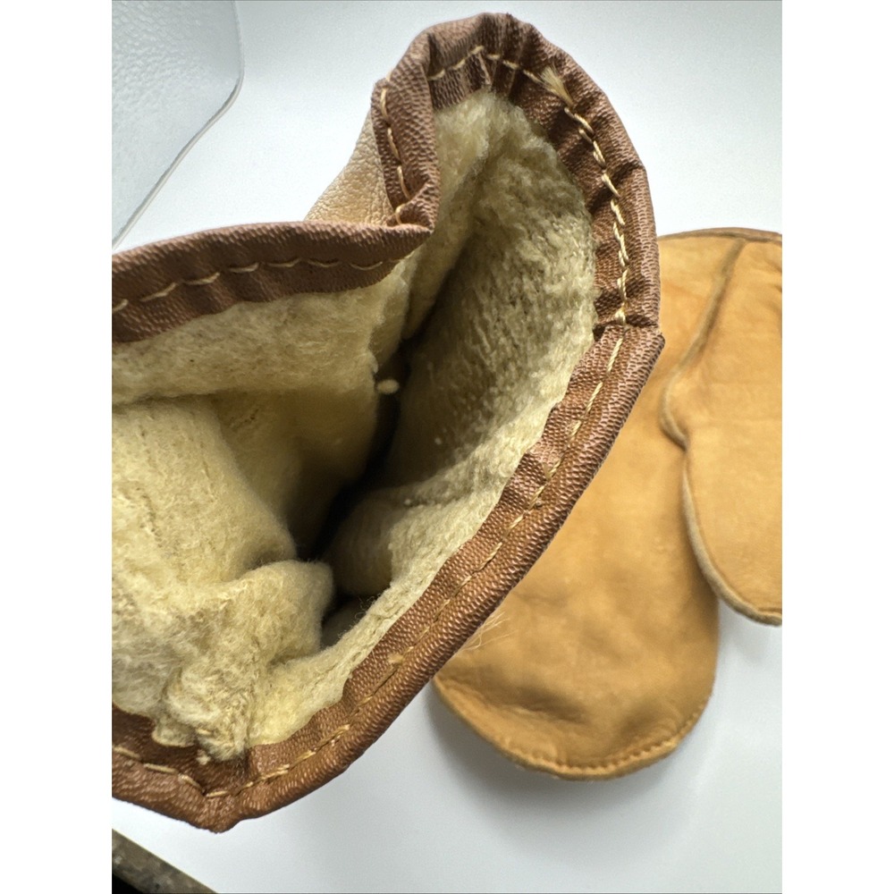 Snowfall Women's Leather Mittens Fleece-Lined Pairs 3.5 x 8 Inch - Picture 8 of 11